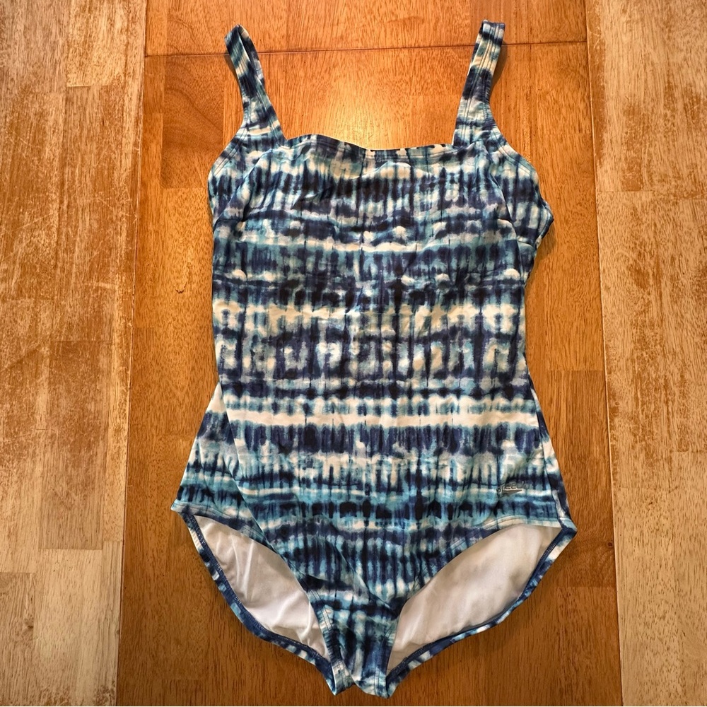 Speedo Blue and White Tie-Dye One-Piece Swimsuit